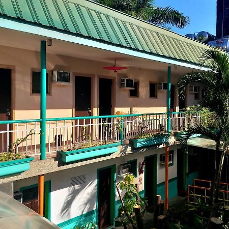 Park Vil-La Apartelle Quezon City Dış mekan fotoğraf